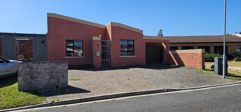 3 Bedroom Property for Sale in Montana Western Cape